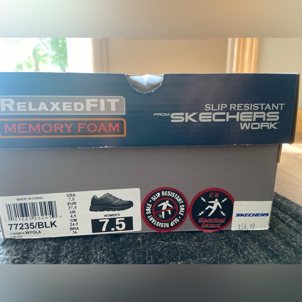 NON-SLIP WORK SHOES GREAT CONDITION - size 7.5